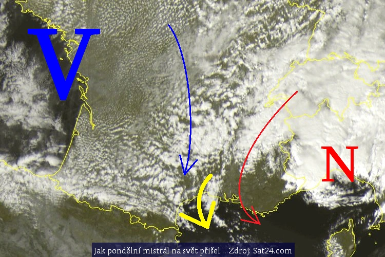 Satelitní mapa Evropy s žlutou šipkou ukazující směr větru mistrál směrem na jih.